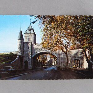 Vintage Postcard - The St Louis Gate Quebec City - Dexter Press